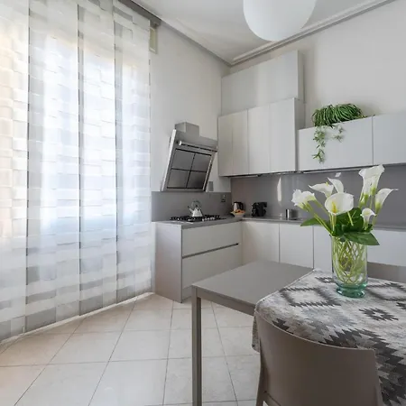 The Art Gallery Apartment *