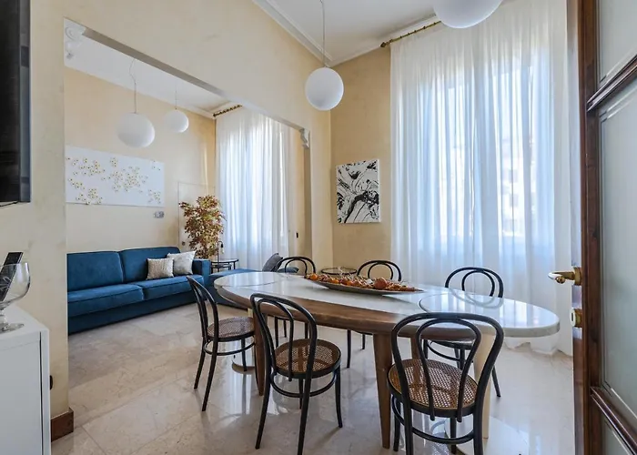 The Art Gallery Apartament *